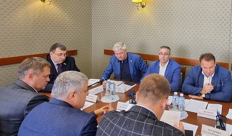 Депутаты за налоговые льготы для производителей одежды и обуви